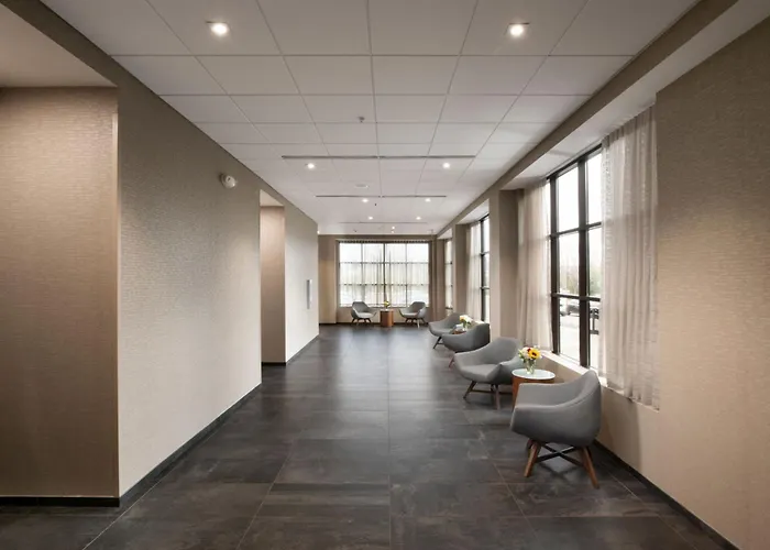 Courtyard By Marriott Edina Bloomington