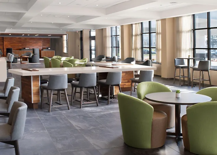Courtyard By Marriott Edina Bloomington