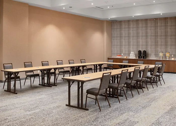 Courtyard By Marriott Edina Hotel Bloomington