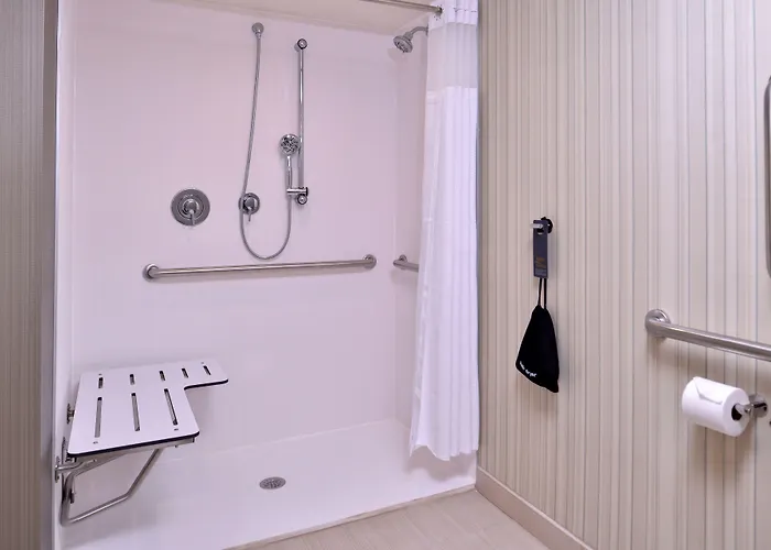 Courtyard By Marriott Edina Bloomington