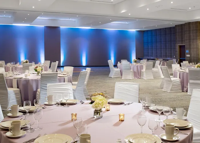 Courtyard By Marriott Edina