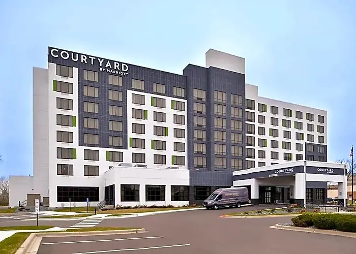 Courtyard By Marriott Edina Bloomington