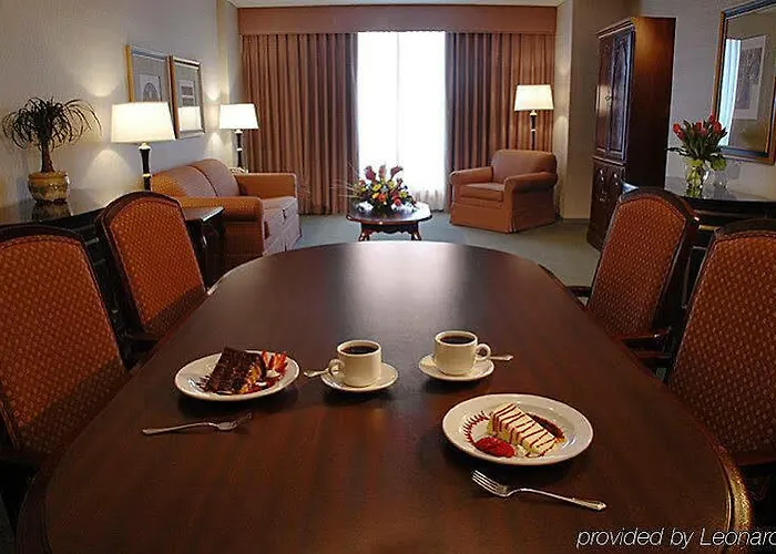 Courtyard By Marriott Edina 3*